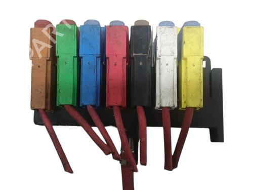 Fuse box RENAULT MASTER III Van (FV) 2.3 dCi 130 FWD (FV0M, FV0Y, FV0J, FV02, FV03) | BP34703155E1 - Image 2