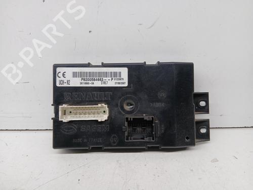 Used Electronic module RENAULT MASTER II Van (FD) 2.5 dCi (120 hp) 27315224
