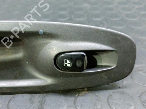 Used Right front window switch HYUNDAI ACCENT II (LC) 1.5 CRDi (82 hp) 20814921