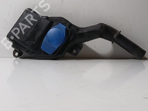 Used Windscreen washer tank AUDI A4 B8 Avant (8K5) [2007-2017]  29029945