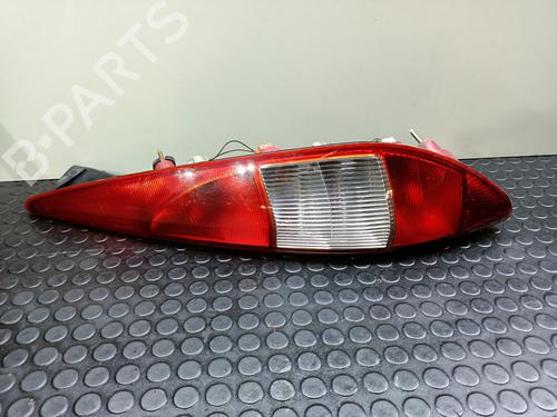 Used Right taillight FORD MONDEO III (B5Y) [2000-2007]  21807480