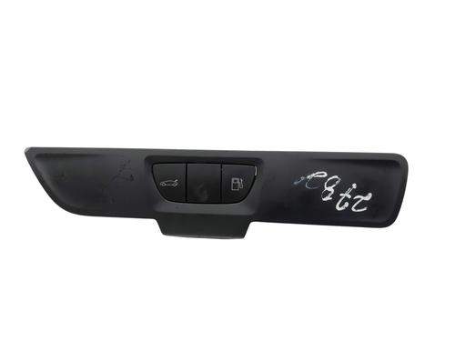 switch-peugeot-508-i-8d_-2010-2011-2012-2013-2014-2015-2016-2017-2018-32097538 main image