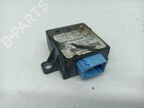 Used Electronic module PEUGEOT BOXER Van 2.2 HDi 120 (120 hp) 28683601