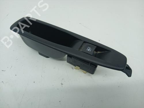 Used Right rear window switch RENAULT CAPTUR I (J5_, H5_) [2013-2025]  30646430