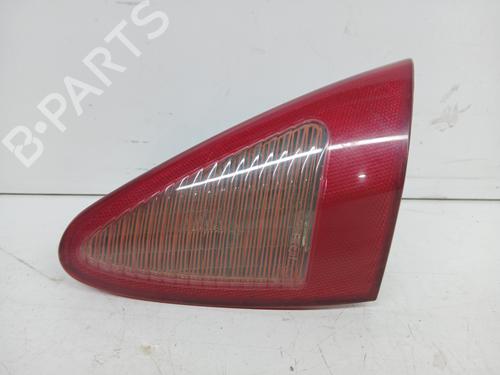 Højre baglygte ALFA ROMEO 147 (937_) 1.9 JTDM (937.AXD1A, 937.AXV1A, 937.BXB1A) (115 hp) 26332696