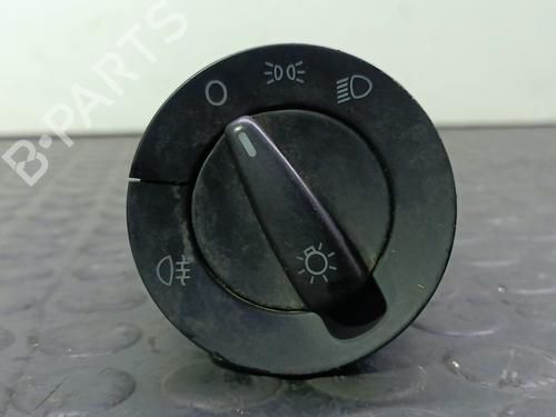Used Headlight switch VW GOLF IV (1J1) 1.6 (100 hp) 29433761