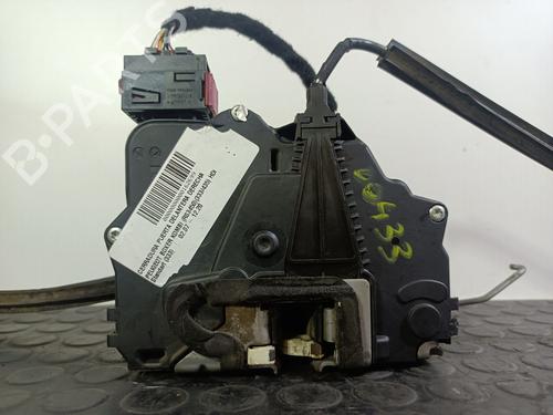 Front right lock PEUGEOT BOXER Bus  BP21829883C97