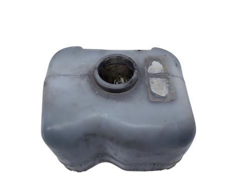 windscreen-washer-tank-mitsubishi-pajero-ii-v3_w-v2_w-v4_w-v5_w-1990-1991-1992-1993-1994-1995-1996-1997-1998-1999-2000-2001-31841513 main image