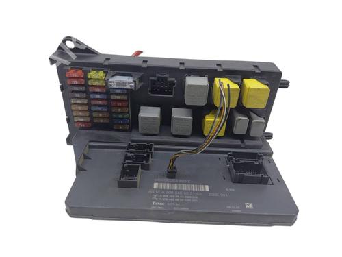 Used Fuse box Fuse box MERCEDES-BENZ SPRINTER 3-t Van (B906) [2006-2018] 39721352 39721352