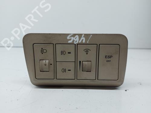 Used Headlight switch HYUNDAI SANTA FÉ II (CM) 2.2 CRDi GLS (150 hp) 26190615