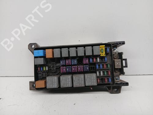 Used Fuse box KIA SORENTO I (JC) 2.5 CRDi 4WD (140 hp) 28671010