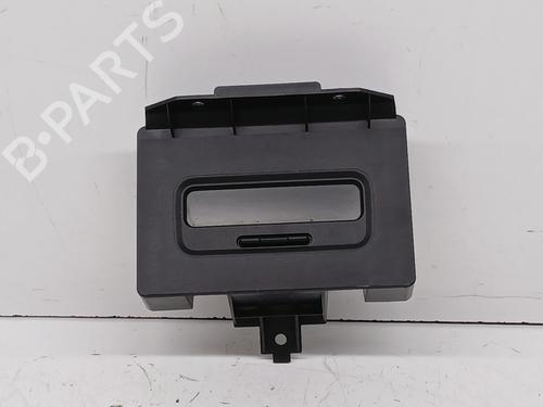 Used Display monitor RENAULT MASTER II Van (FD) 2.5 dCi (FD01, FD02, FD21, FD22, FD31, FD32, FD3Y, FD71,... (120 hp) 31646486