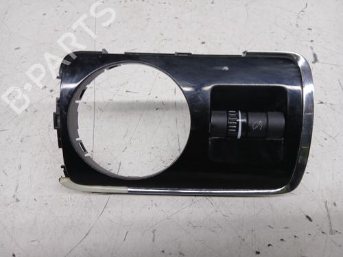 Used Switch Switch SKODA SUPERB II (3T4) 2.0 TDI 16V (140 hp) 33274792 33274792