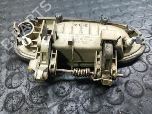 Front right exterior door handle KIA CARENS II MPV (FJ) 2.0 CRDi | BP26922235C129 