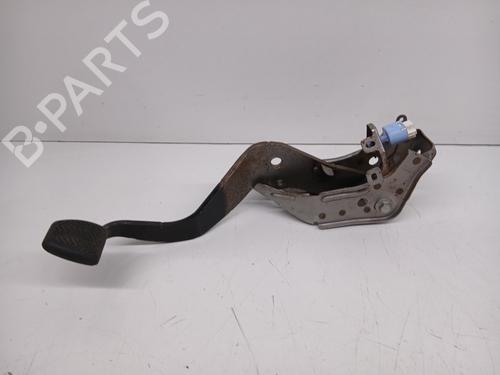 Clutch pedal TOYOTA HILUX VIII Pickup (_N1_)  | BP29728181I13 