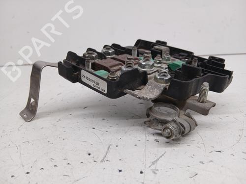 Fuse box RENAULT MASTER III Van (FV) | BP30551656E1