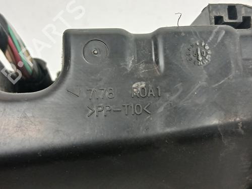 Fuse box TOYOTA YARIS (_P9_)  | BP29533791E1 