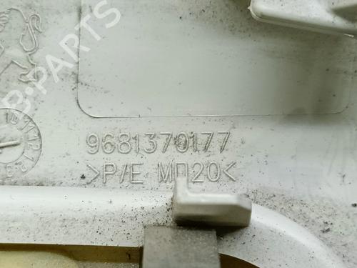 Interior roof light PEUGEOT 3008 I MPV (0U_) 1.6 HDi | BP28368709I8 
