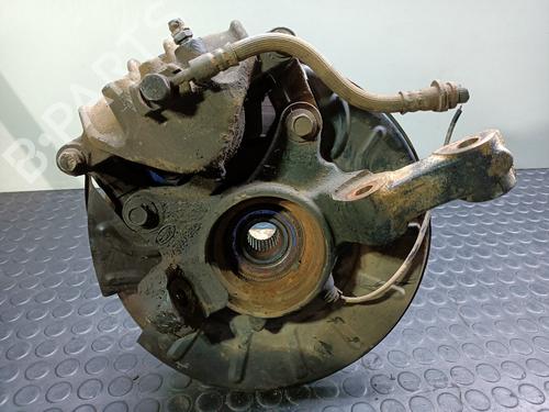 Right front steering knuckle LAND ROVER FREELANDER I (L314) 2.0 Td4 4x4 | BP20839516M26 
