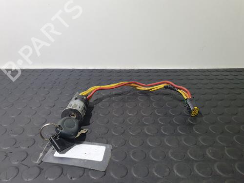 Clé de contact RENAULT MEGANE I (BA0/1_) 1.6 e (BA0F, BA0S) (90 hp) 31971242