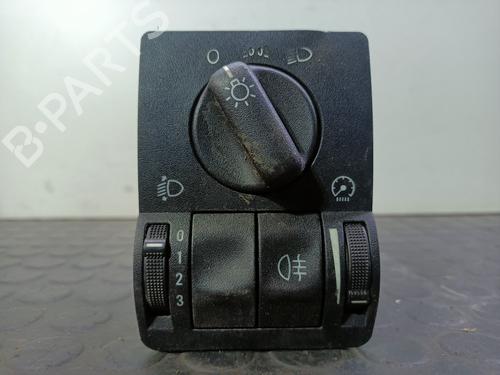 Used Headlight switch OPEL ZAFIRA A MPV (T98) 2.0 DTI 16V (F75) (101 hp) 31828494
