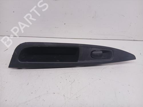 Used Right rear window switch NISSAN QASHQAI II (J11, J11_) [2013-2025]  28178987