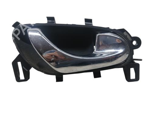 Used Rear right interior door handle Rear right interior door handle 38272833 38272833