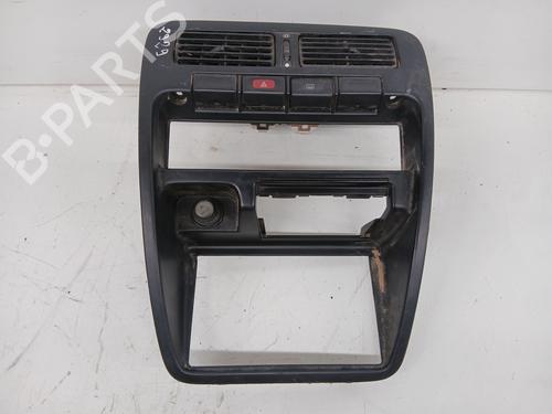 Used Middle console NISSAN PICK UP (D22) 2.5 TD 4WD (103 hp) 28721869