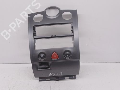 Used Ignition barrel RENAULT MEGANE II Estate (KM0/1_) 1.6 16V (112 hp) 30617194