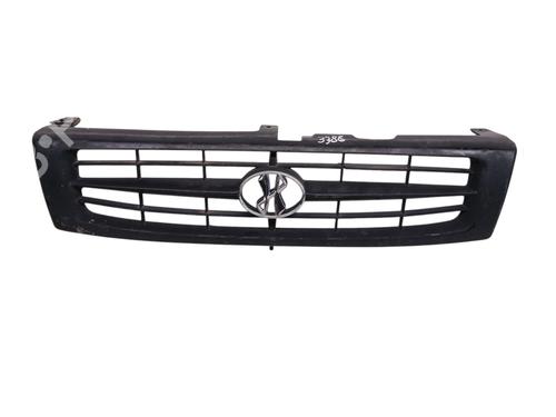 Used Grille MITSUBISHI GALLOPER (JK-01) 2.5 TD intercooler (99 hp) 31841542