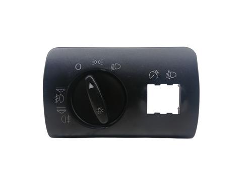 Used Headlight switch Headlight switch AUDI A6 C5 (4B2, 4B4) 1.8 T (150 hp) 33689343 33689343