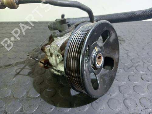 Used Steering pump KIA SORENTO I (JC) 2.5 CRDi 4WD (140 hp) 20837203