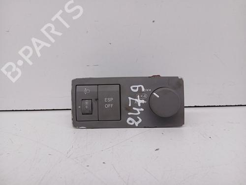Comutador luzes KIA SORENTO I (JC) 2.5 CRDi 4WD (140 hp) 33113635