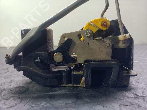Rear right lock KIA CARENS II MPV (FJ) 2.0 CRDi | BP20824282C99 