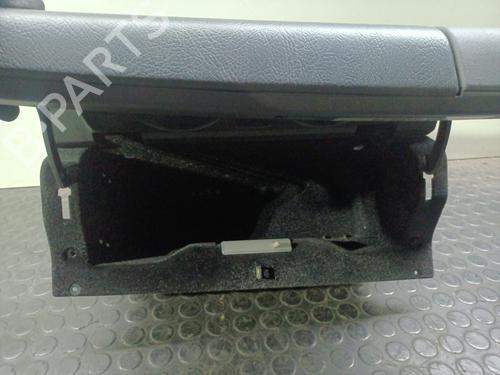 Glove box MERCEDES-BENZ E-CLASS (W210) E 300 Turbo-D (210.025) | BP20825163C95 