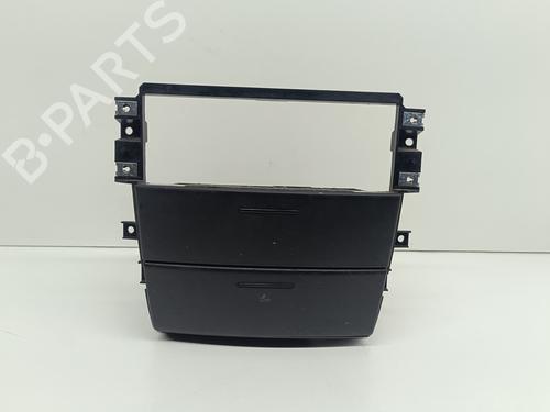 Used Ashtray KIA SORENTO I (JC) 2.5 CRDi 4WD (140 hp) 21267461