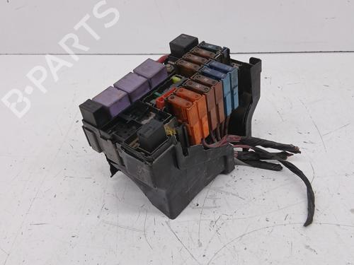 Boîte à Fusibles RENAULT LAGUNA II (BG0/1_) 1.9 dCI (BG0E) (105 hp) 28671025