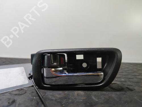 Venstre fortil invendig håndtag TOYOTA COROLLA Verso (ZER_, ZZE12_, R1_) 2.2 D-4D (AUR10_, AUR10R) (136 hp) 32095506