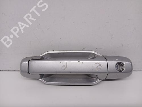 Used Front left exterior door handle KIA SORENTO I (JC) [2002-2011]  29865643