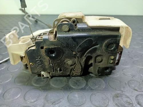 Front right lock VW PASSAT B5.5 (3B3) 1.9 TDI | BP20833958C97 