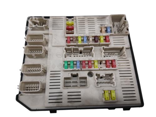 Used Fuse box Fuse box RENAULT MEGANE III Hatchback (BZ0/1_, B3_) 1.5 dCi (BZ09, BZ0D, BZ1W, BZ29, BZ14) (110 hp) 33710248 33710248