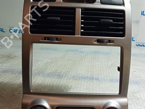 Used Warning switch KIA SPORTAGE II (JE_, KM_) 2.0 CRDi 4WD (140 hp) 26895007