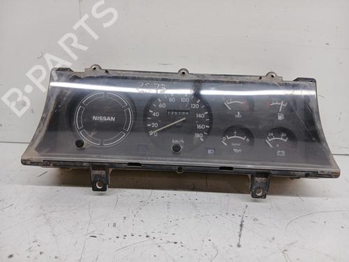 Used Instrument cluster NISSAN PATROL III/1 Hardtop (K160) [1979-1989]  29877914