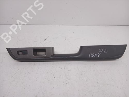 Used Right front window switch Right front window switch NISSAN X-TRAIL I (T30) [2001-2013] 33037420 33037420