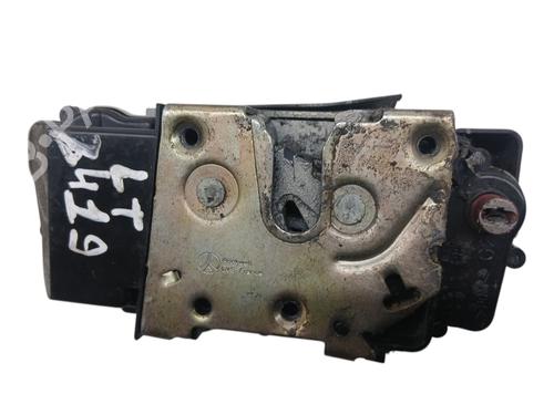 Fechadura trás esquerda CITROËN XSARA PICASSO (N68) 1.6 HDi (109 hp) 32141535