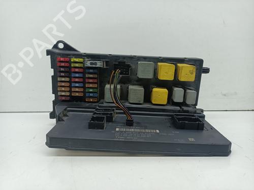 Used Fuse box MERCEDES-BENZ SPRINTER 3-t Van (B903) 314 (903.061, 903.062, 903.063, 903.661, 903.662) (143 hp) 28670968