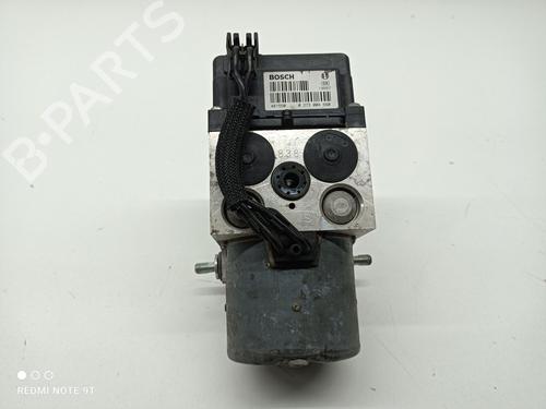 Used ABS pump KIA SORENTO I (JC) 2.5 CRDi 4WD (140 hp) 21263972