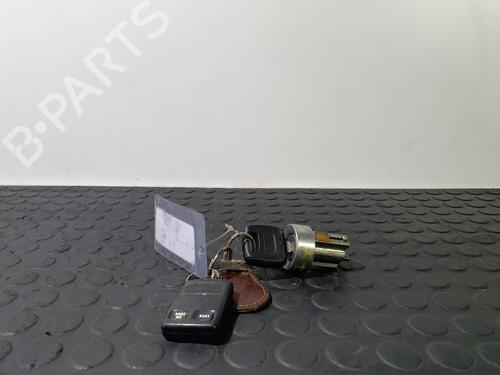 Used Ignition barrel VOLVO S40 I (644) 1.6 (105 hp) 31958291