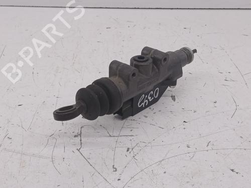 Used Clutch slave cylinder Clutch slave cylinder LAND ROVER DISCOVERY III (L319) 2.7 TD 4x4 (190 hp) 33039712 33039712