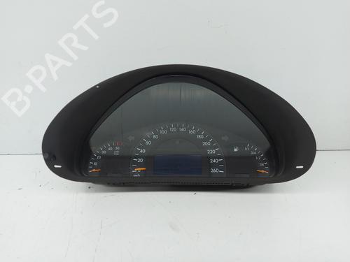 Used Instrument cluster MERCEDES-BENZ C-CLASS (W203) C 220 CDI (203.008) (150 hp) 26546992